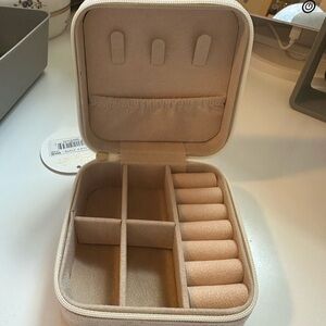 travel jewelry organizer